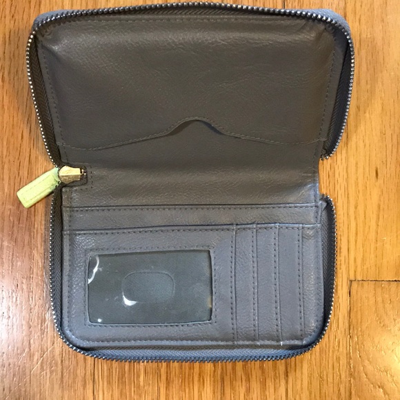 Target Wallet - Picture 2 of 3